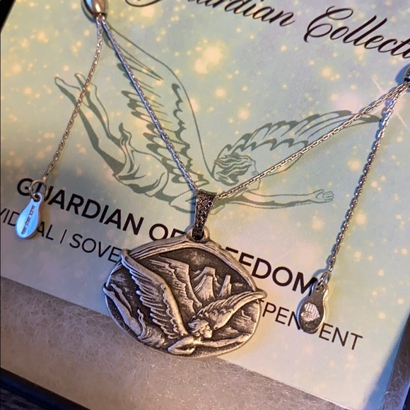 Alex and Ani - Guardian of Freedom - Picture 2 of 6